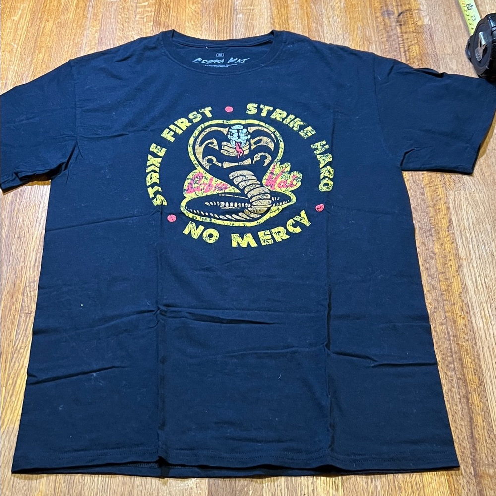 Cobra‎ Kai Men Medium Black No Mercy Logo Karate Crew Neck Short Sleeve Shirt